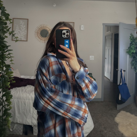Flannel - Picture 1 of 4